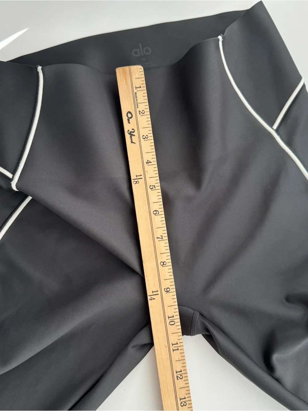 Alo Yoga Airlift High-Waist Haven Leggings Sleek Black Sz M Compression Shaping